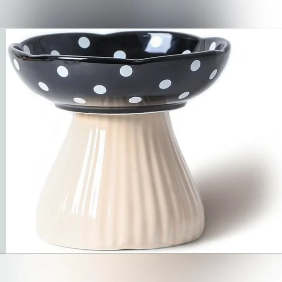 BlackMushroom Raised Cat Bowl, Cute Polka Dot Safety Ceramic Elevated Cat Bowl.  - Picture 2 of 3